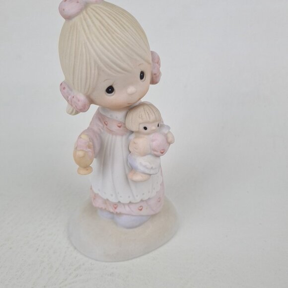 Precious Moments E-1373/G Girl With Candle Porcelain Figure - Picture 1 of 7